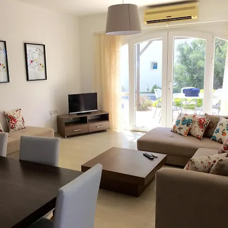 Fleur Apartment